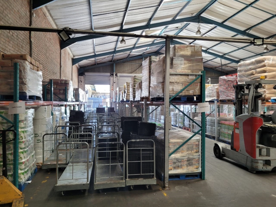 To Let commercial Property for Rent in Killarney Gardens Western Cape